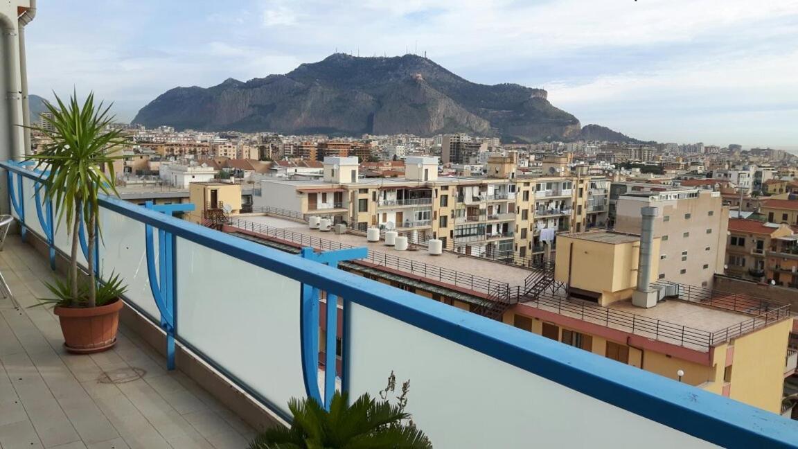 Casa Riccio Apartment Palermo Luaran gambar